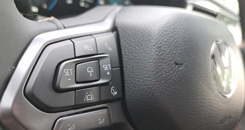 Volkswagen Amarok cena 300120 przebieg: 5, rok produkcji 2024 z Poznań małe 379